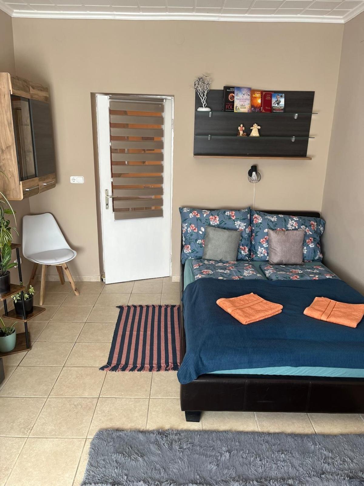 Apartamento Tejfeles Vendeghaz Porva Exterior foto